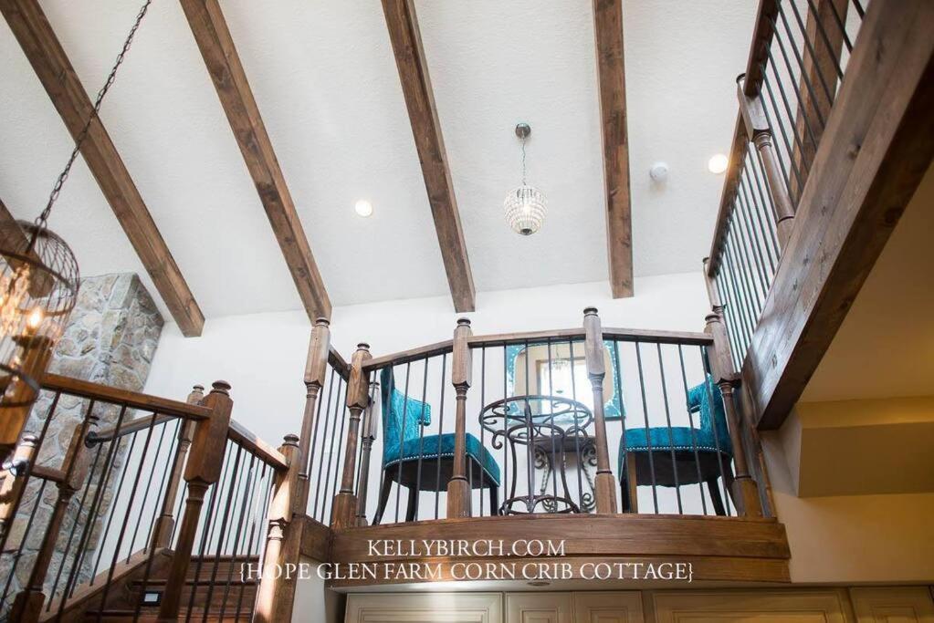 Corn Crib Cottage Barn And Villa At Hope Glen Farm Cottage Grove Exterior foto